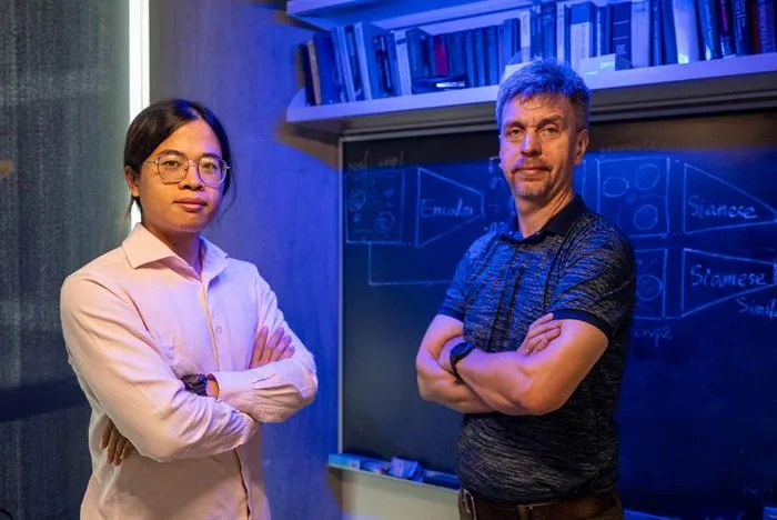 Deep Learning AI Deciphers Hidden Self-Organization in Bacterial Colonies